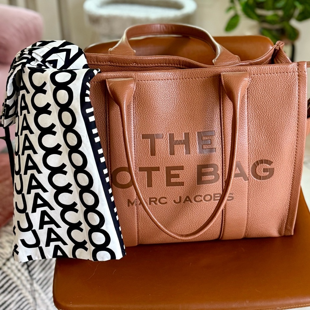 Large Marc Jacobs The Tote Bag